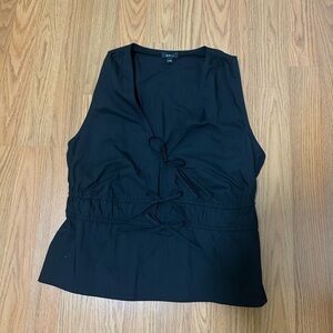 Express
V-Neck Gathered Shoulder Tie Waist Peplum Tank size S